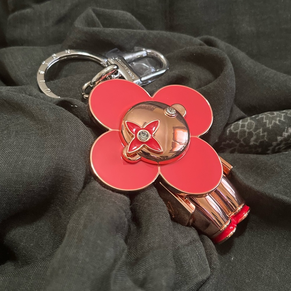 Vivienne Ski Bag Charm and Key Holder Pink